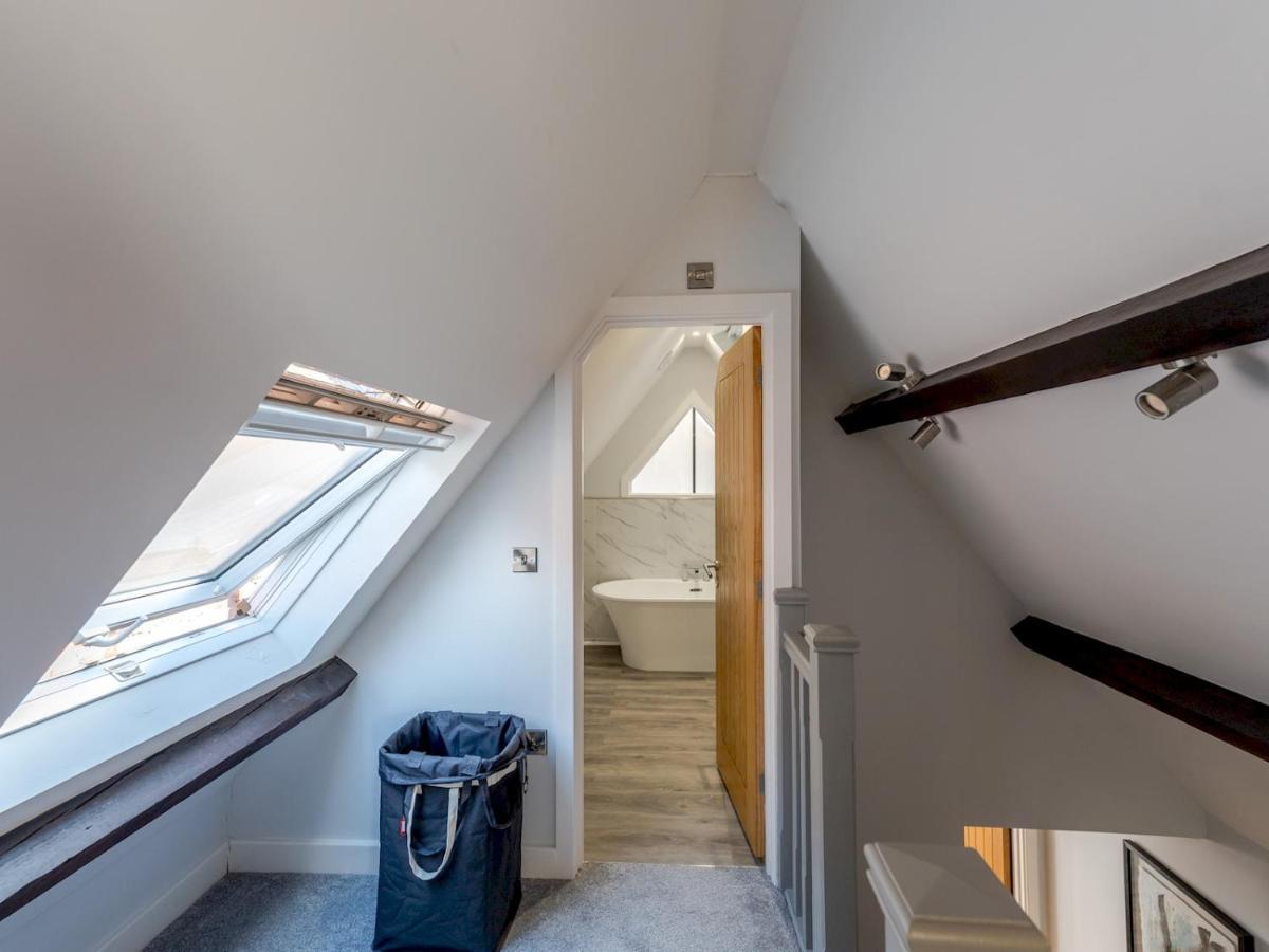Pass The Keys Dahlia Contemporary Town Centre Apartment Shrewsbury Buitenkant foto